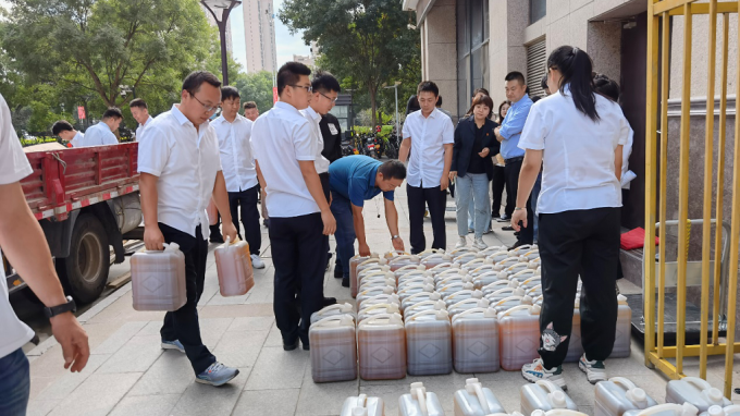 消費幫扶解難題  用愛溫暖農(nóng)人心：招標(biāo)咨詢集團籌資采購幫扶村農(nóng)副產(chǎn)品