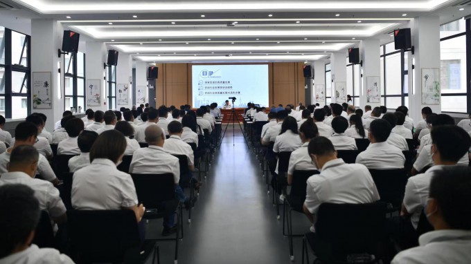 轉(zhuǎn)觀念 聚合力 重實干 向未來：集團公司黨委副書記、總經(jīng)理馬明在省建筑設(shè)計院作專題講座